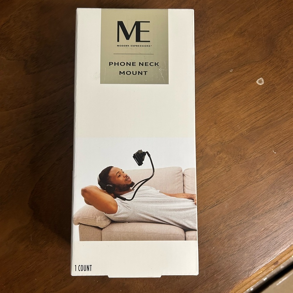 ✨HP✨NIB ME Phone Neck Mount - Picture 1 of 3